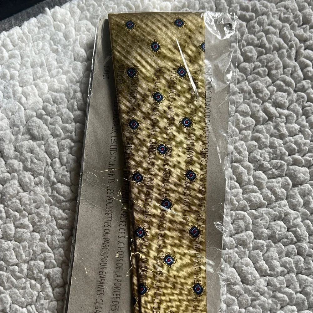 Edwards Men's Gold Tie with Blue Accents